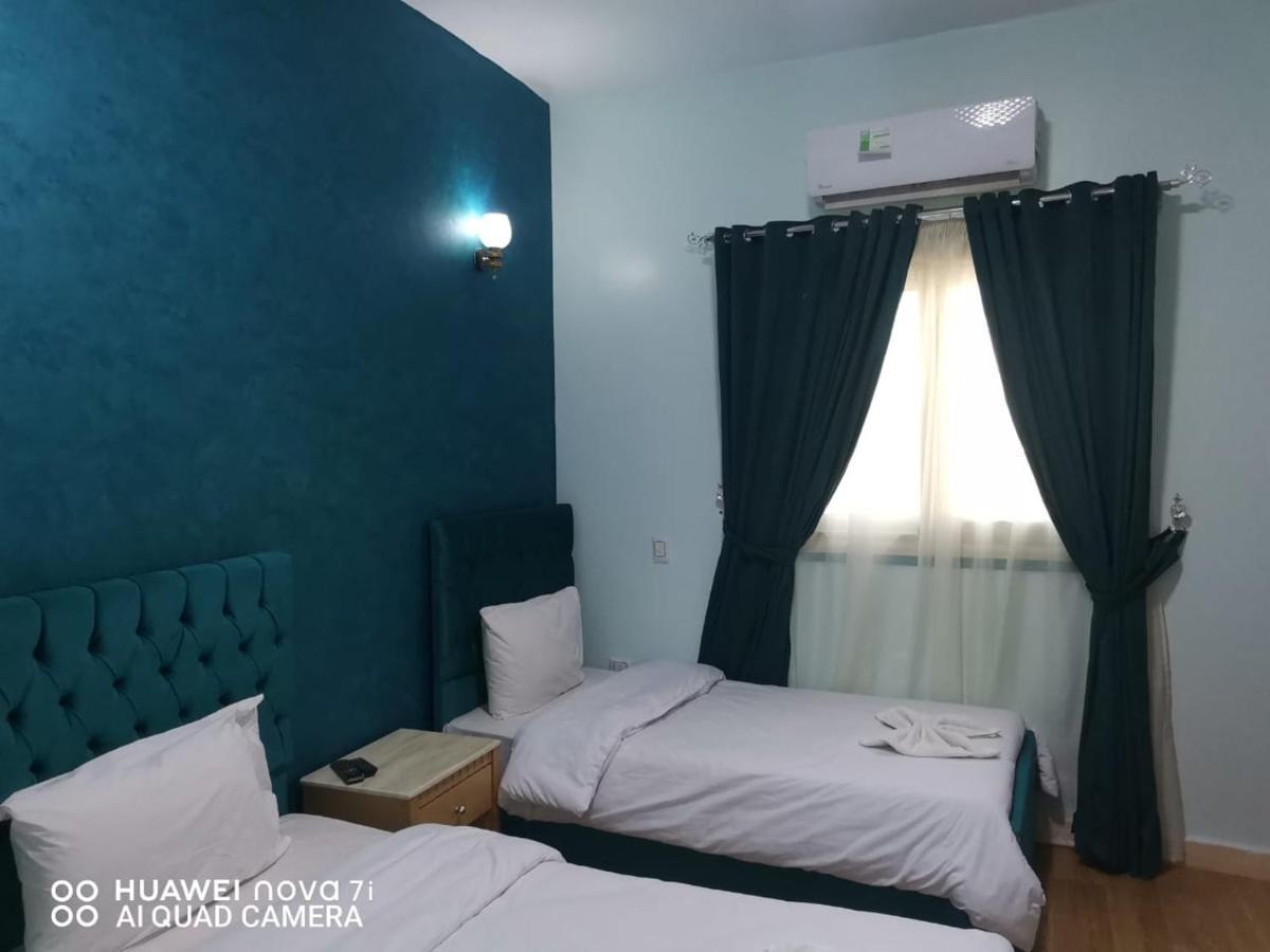 Anubis Kingdom Pyramids Hostel Kafrat al Jabal Luaran gambar