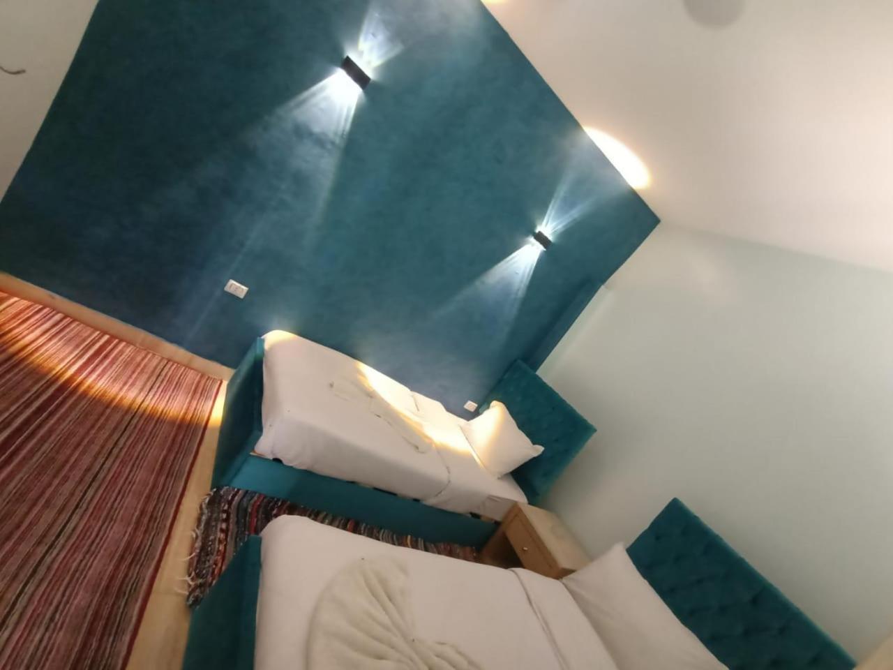 Anubis Kingdom Pyramids Hostel Kafrat al Jabal Bilik gambar